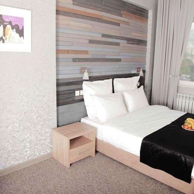 Отели типа «постель и завтрак» Small Hotel Бишкек-4